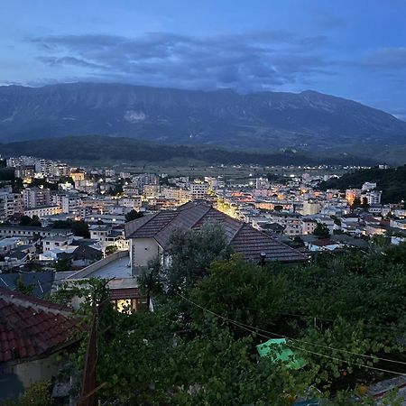 Luigi Guest House Gjirokastra Kültér fotó