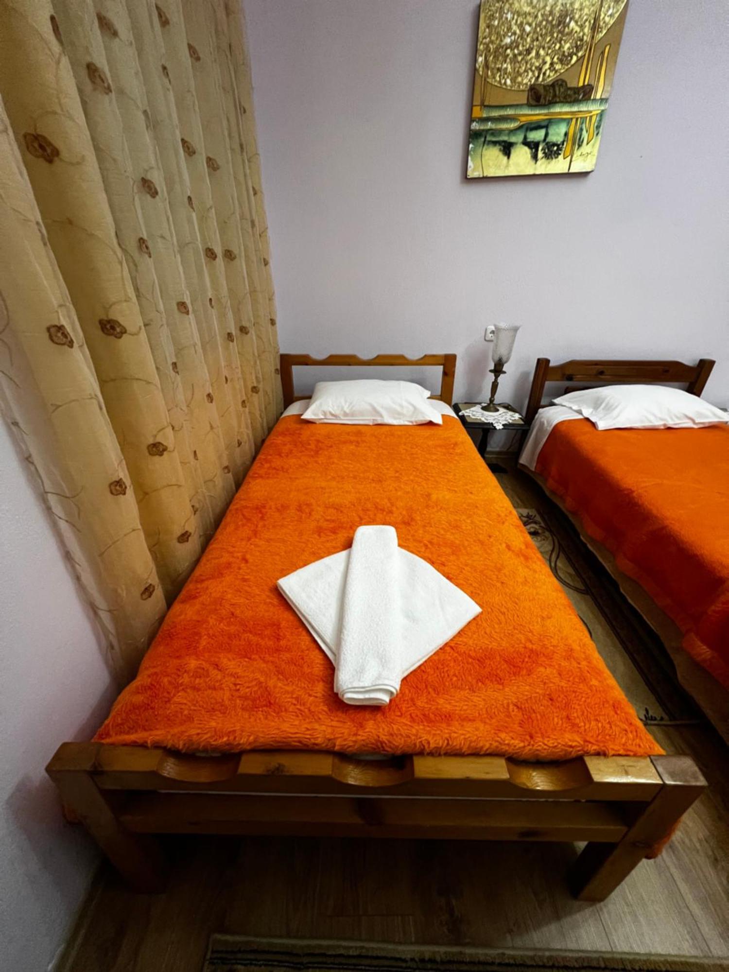 Luigi Guest House Gjirokastra Kültér fotó