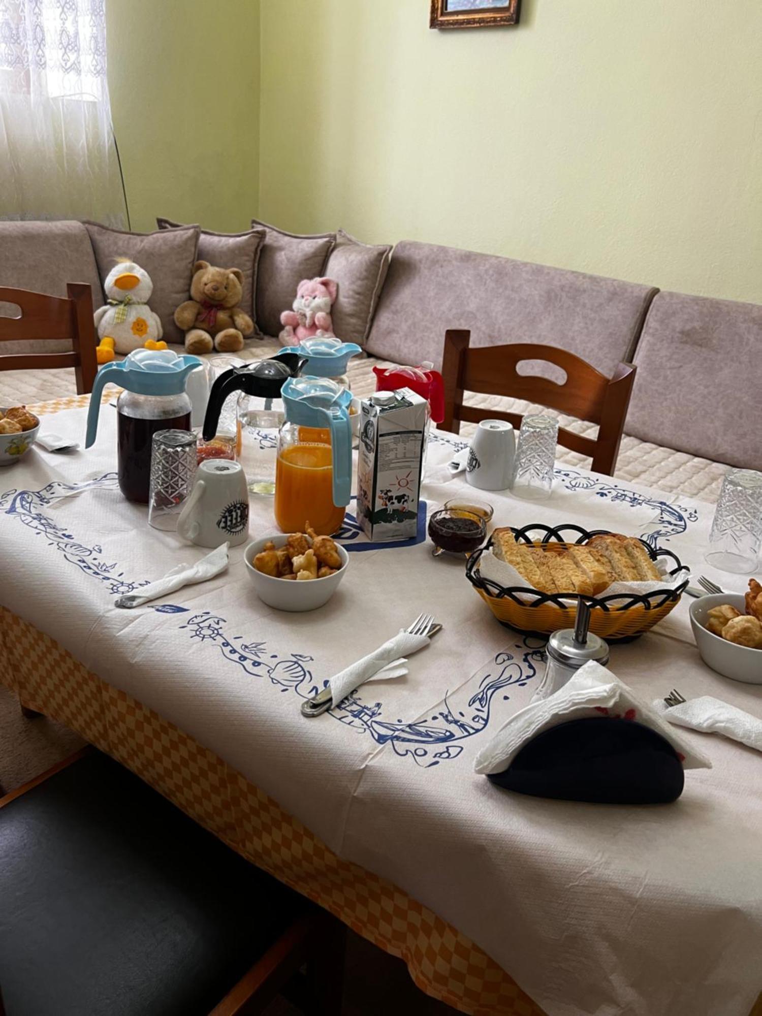 Luigi Guest House Gjirokastra Kültér fotó